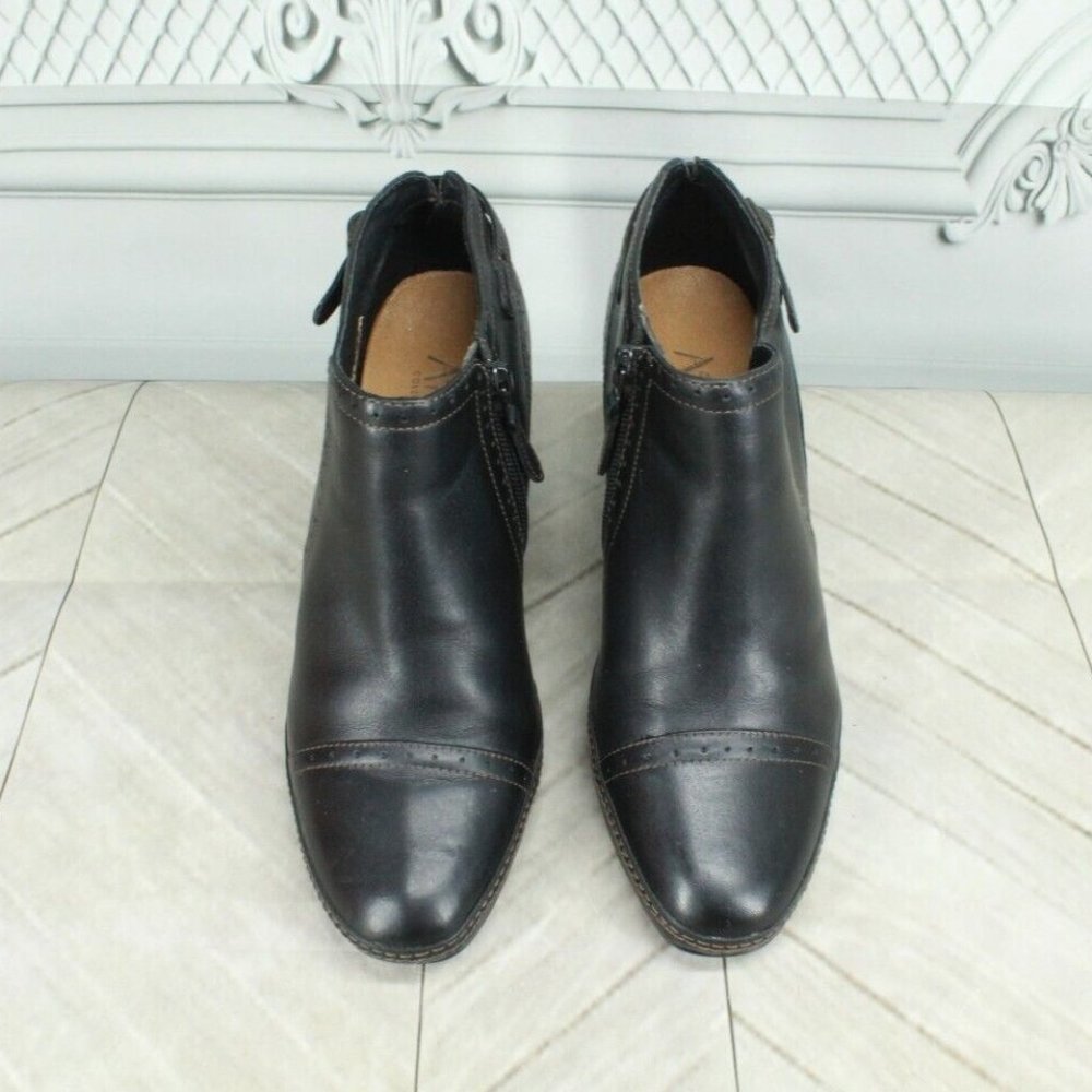 CLARKS Black Leather Strap Side Zip Heeled Ankle Booties Size 5 M - Picture 5 of 9
